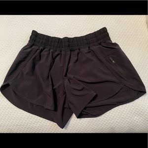 Lulu lemons shorts.